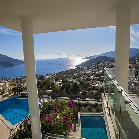 Swan Villa *