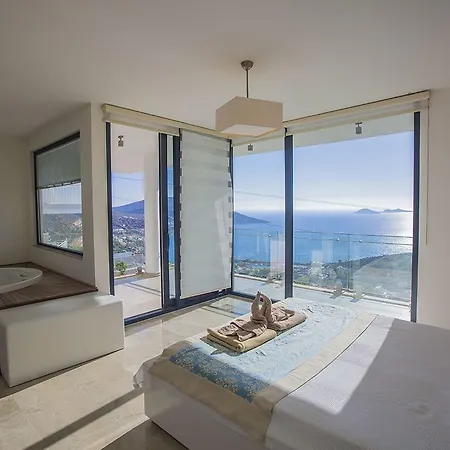 Swan Villa *